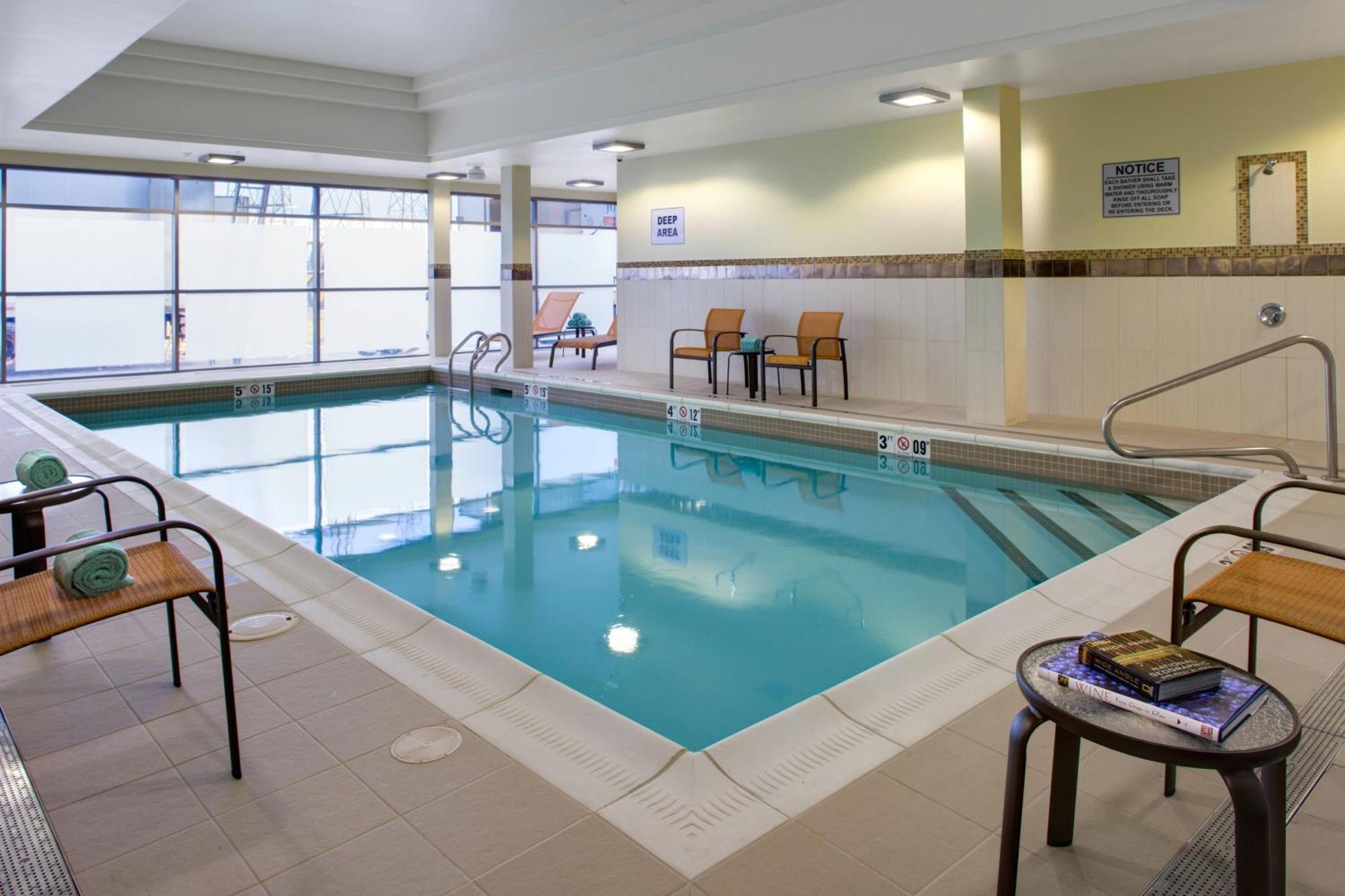 מלון Courtyard By Marriott לונדון מראה חיצוני תמונה